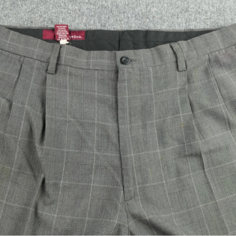 Merona Dress Pants Mens 40x32 Grey Glen Plaid Pleated Cuffed Business Trousers